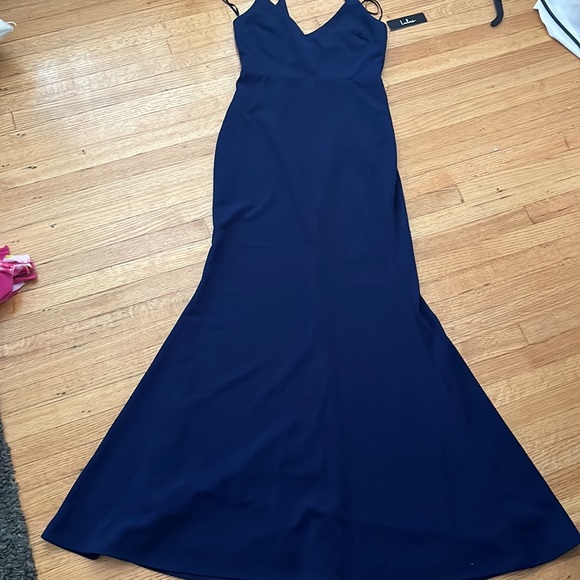 New lulu’s Mermaid Maxi Dress w/scoop back - Picture 12 of 14
